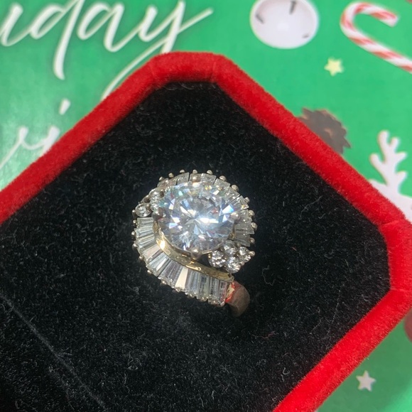 Vintage Jewelry - Sparkling 925 CZ Cocktail Ring